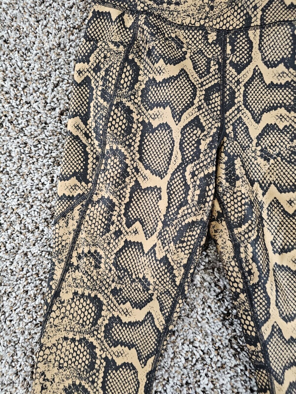 Athletic Works Womens Sz S Ankle Length Leggings Snakeskin Animal Print Gold - Picture 2 of 4